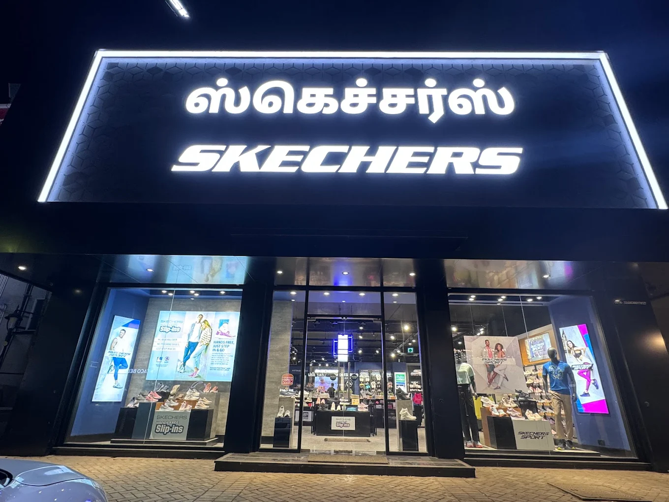 Skechers Neelankarai
